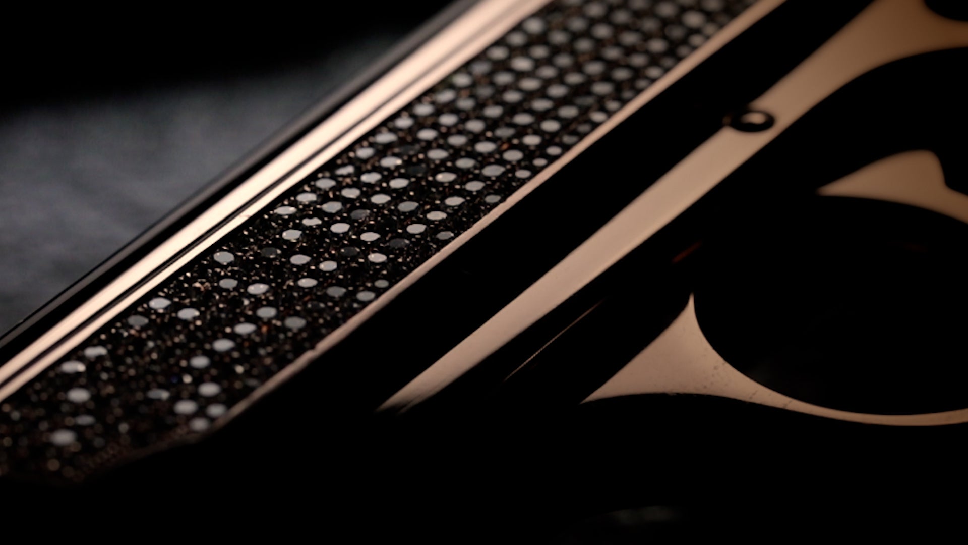 Walther PPK in 18K Rose Gold with 516 Hand-Set VS1 Diamonds - Image 7